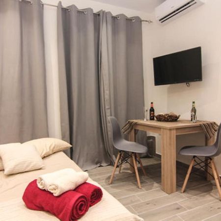 Contemporary Studios Old Port By Corfuescapes Corfu  Buitenkant foto
